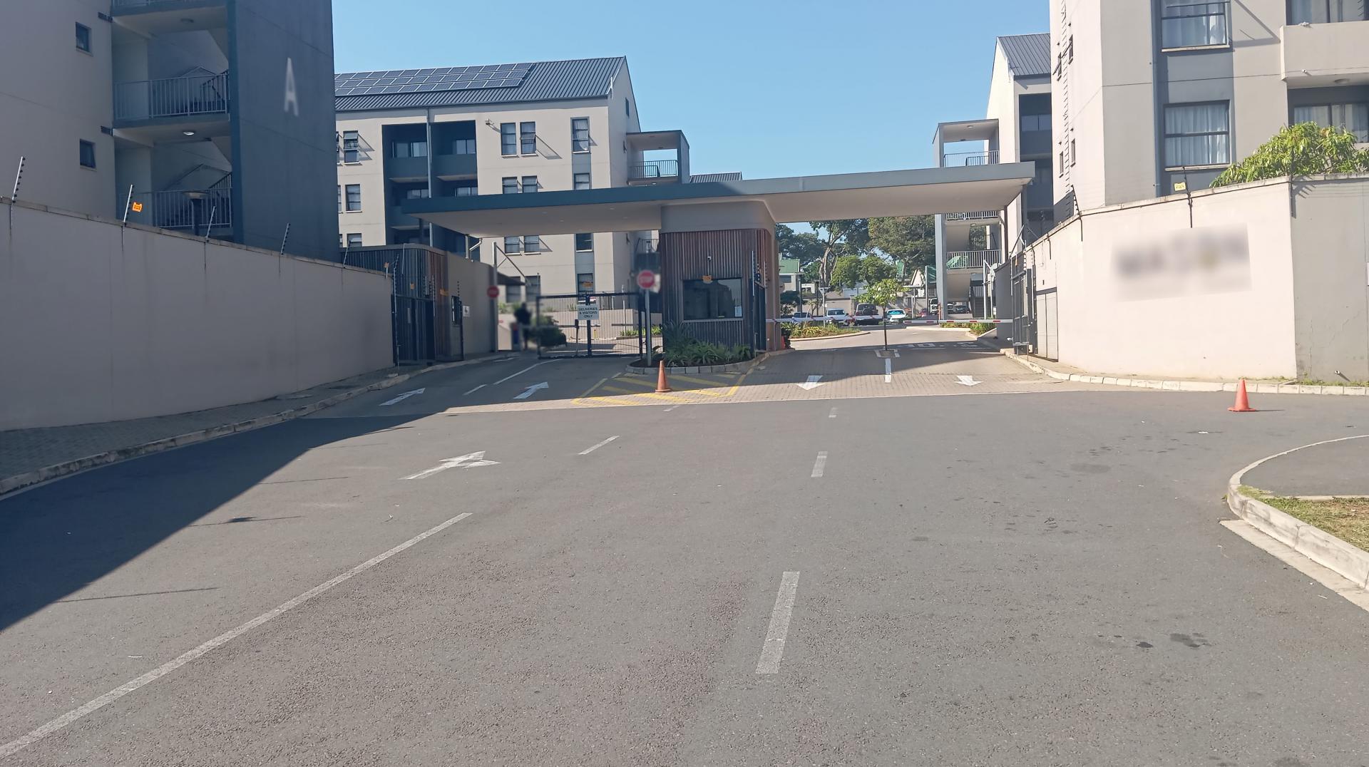 Front View of property in Umbogintwini
