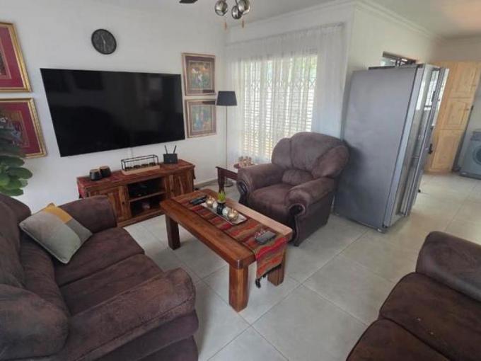 2 Bedroom House for Sale For Sale in Doornpoort - MR712954