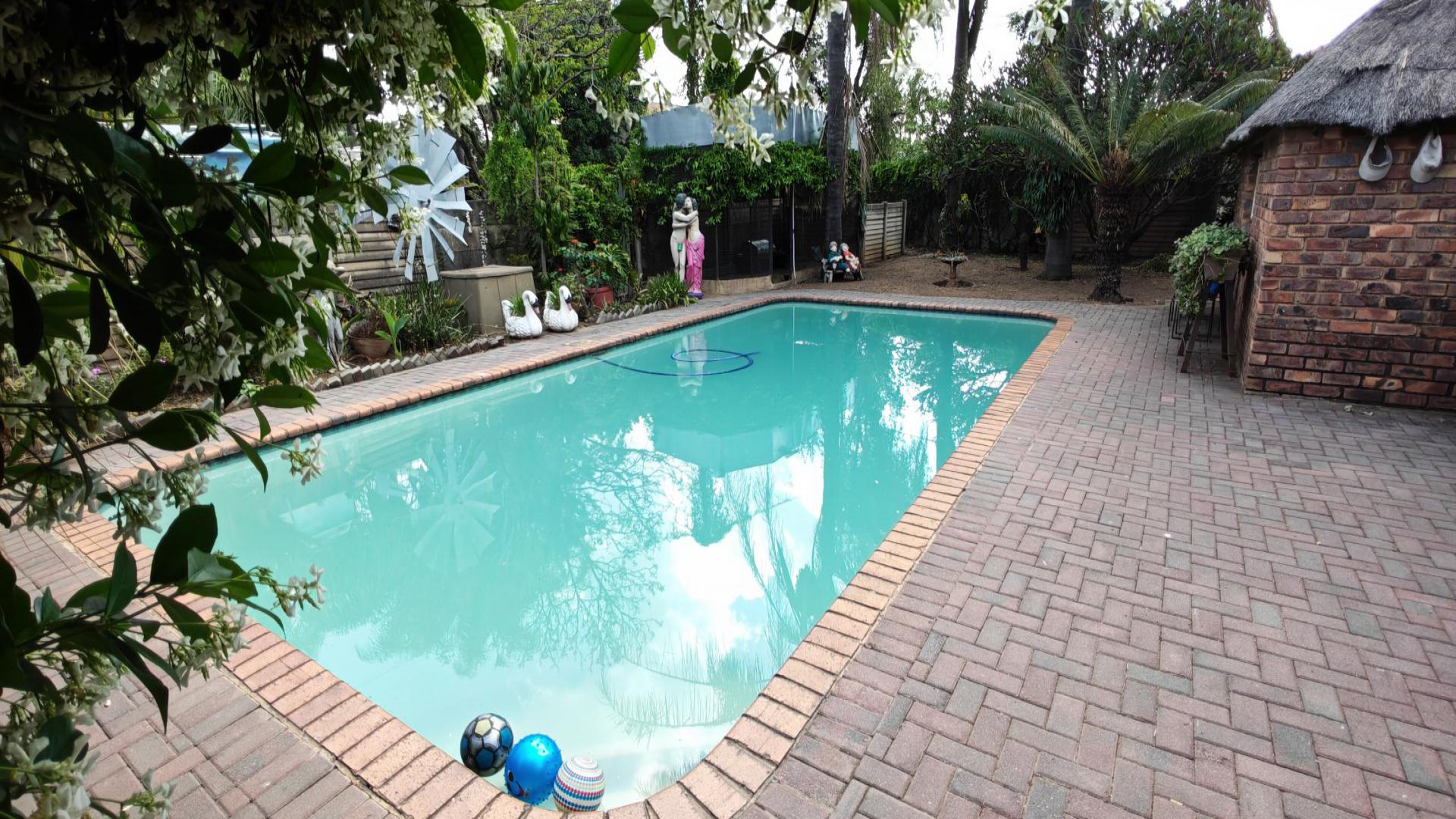 Swimming Pool of property in Villieria
