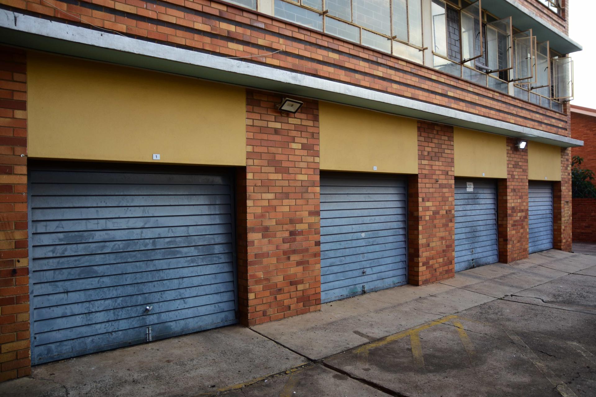  of property in Arcadia