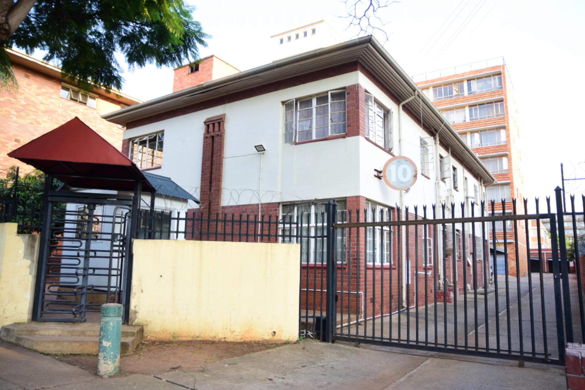  of property in Arcadia