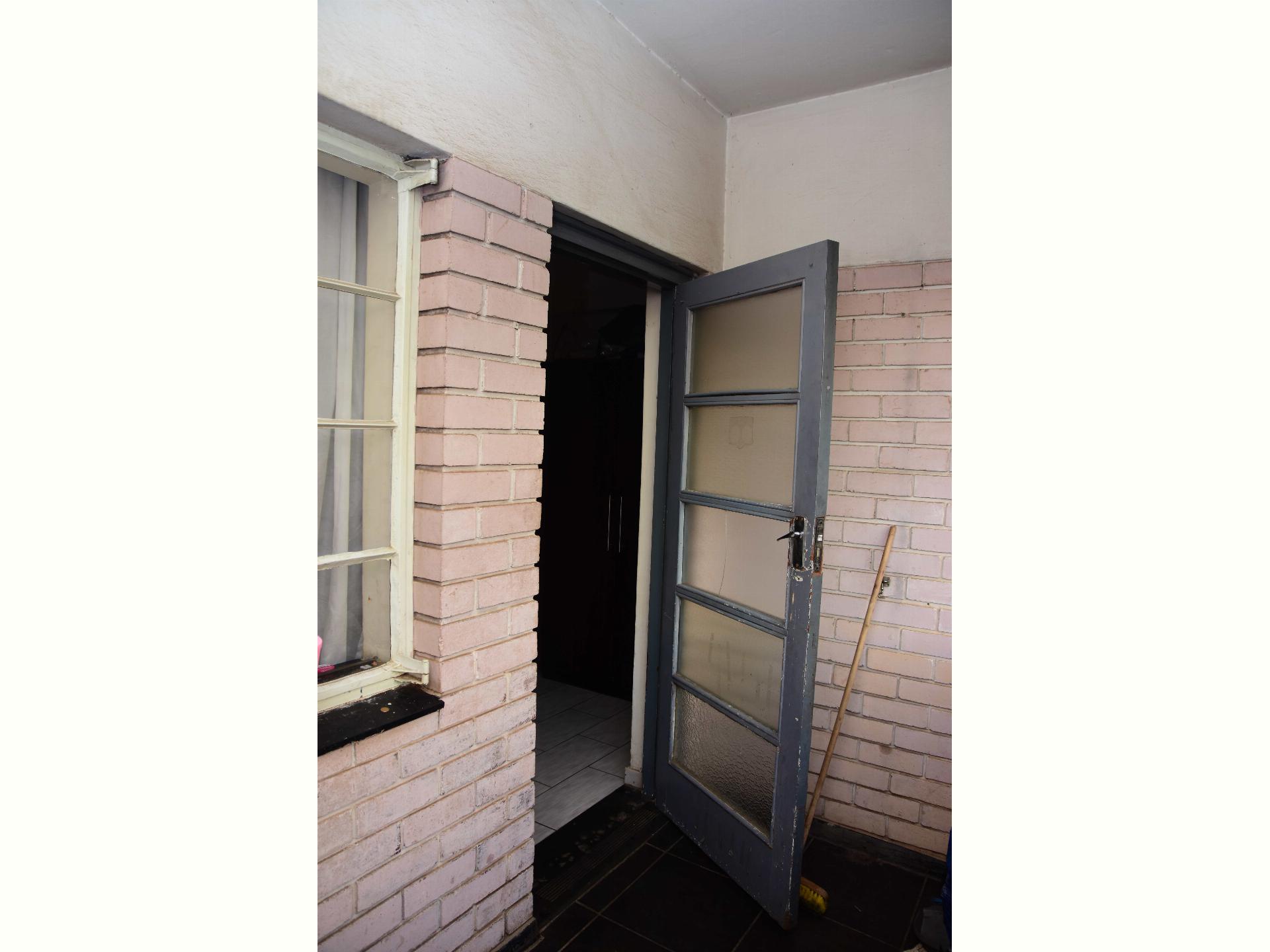  of property in Sunnyside