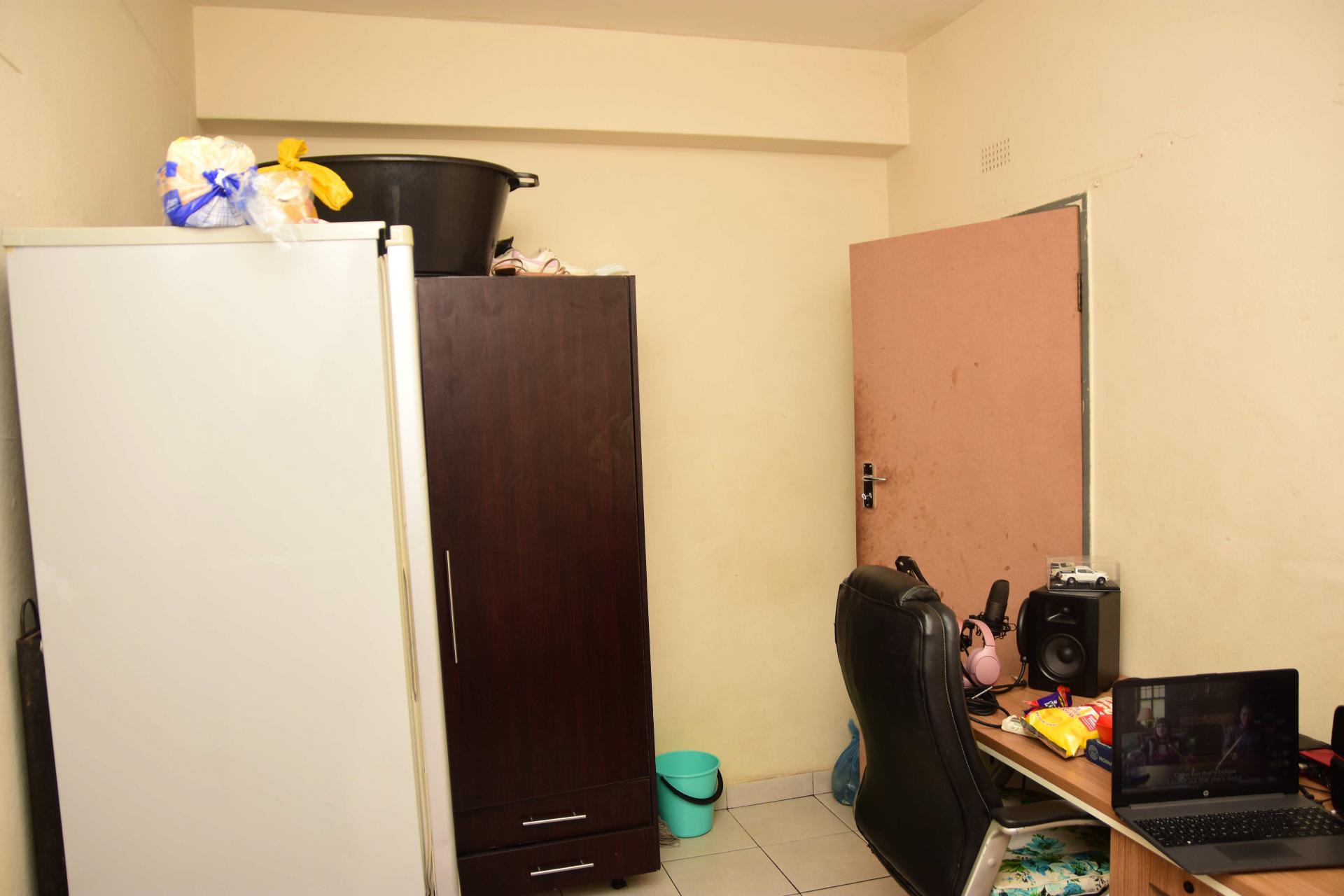  of property in Sunnyside