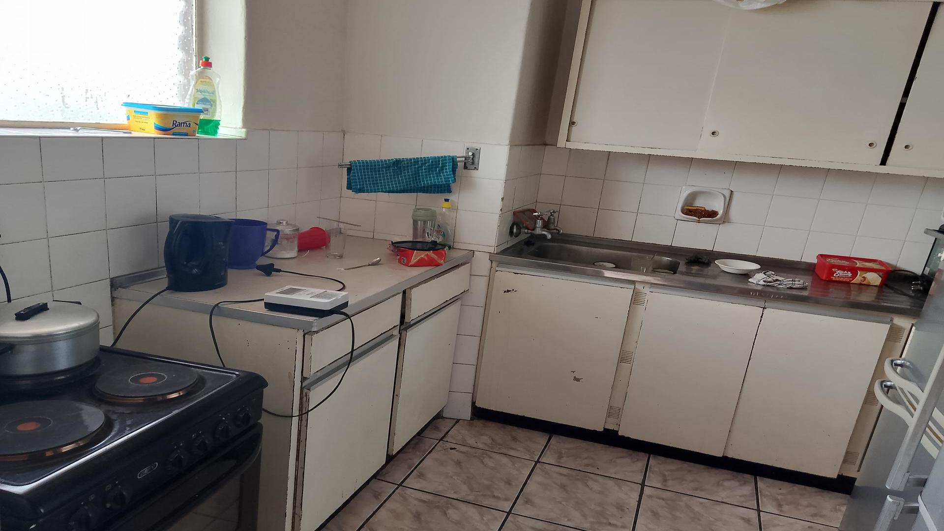 Kitchen of property in Sunnyside
