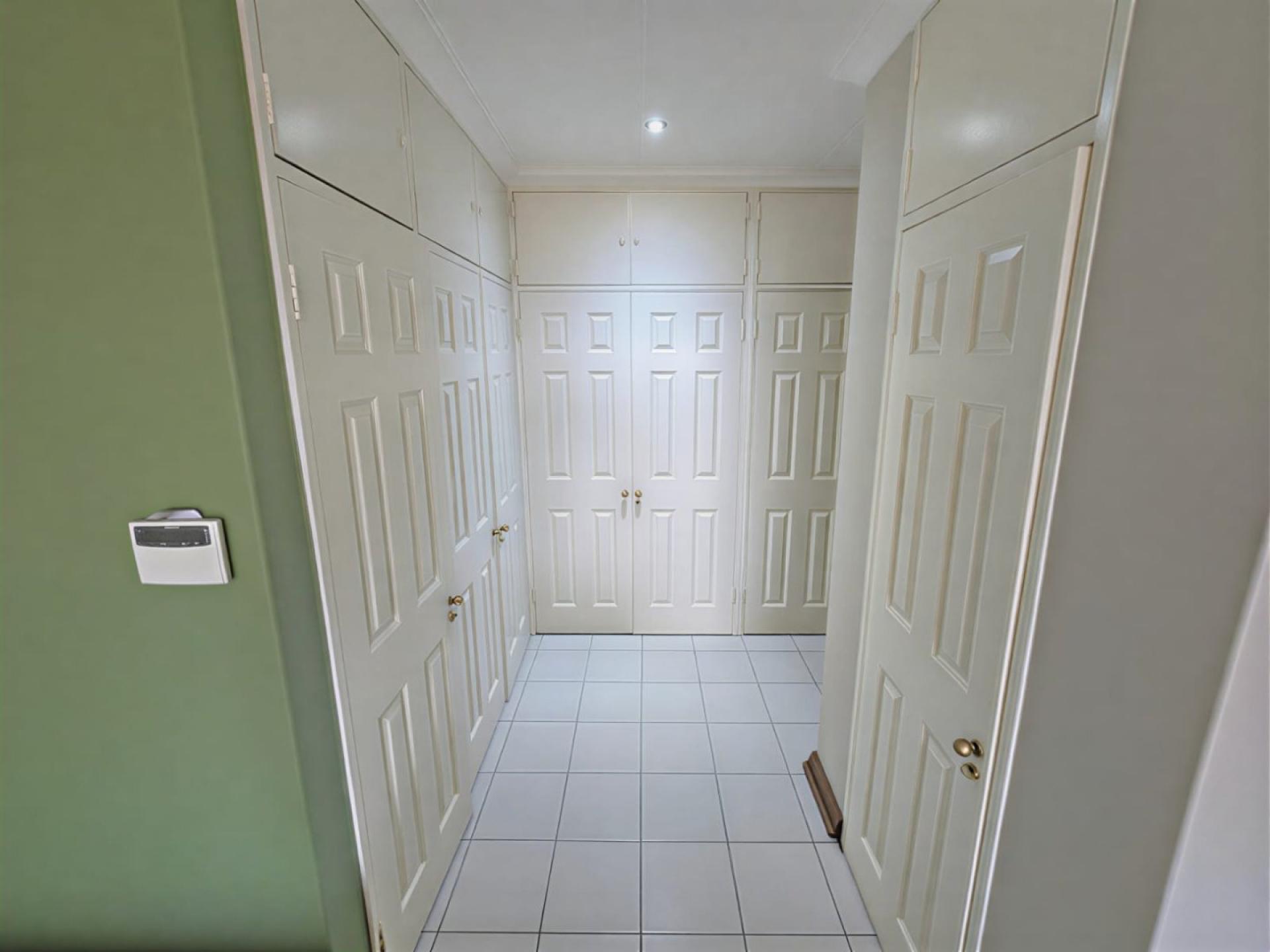  of property in Magalieskruin