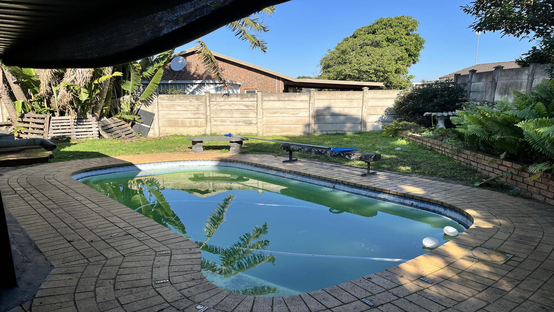 Swimming Pool of property in Richards Bay