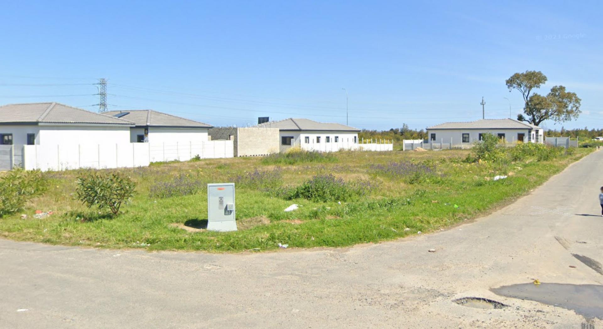  of property in Blue Downs