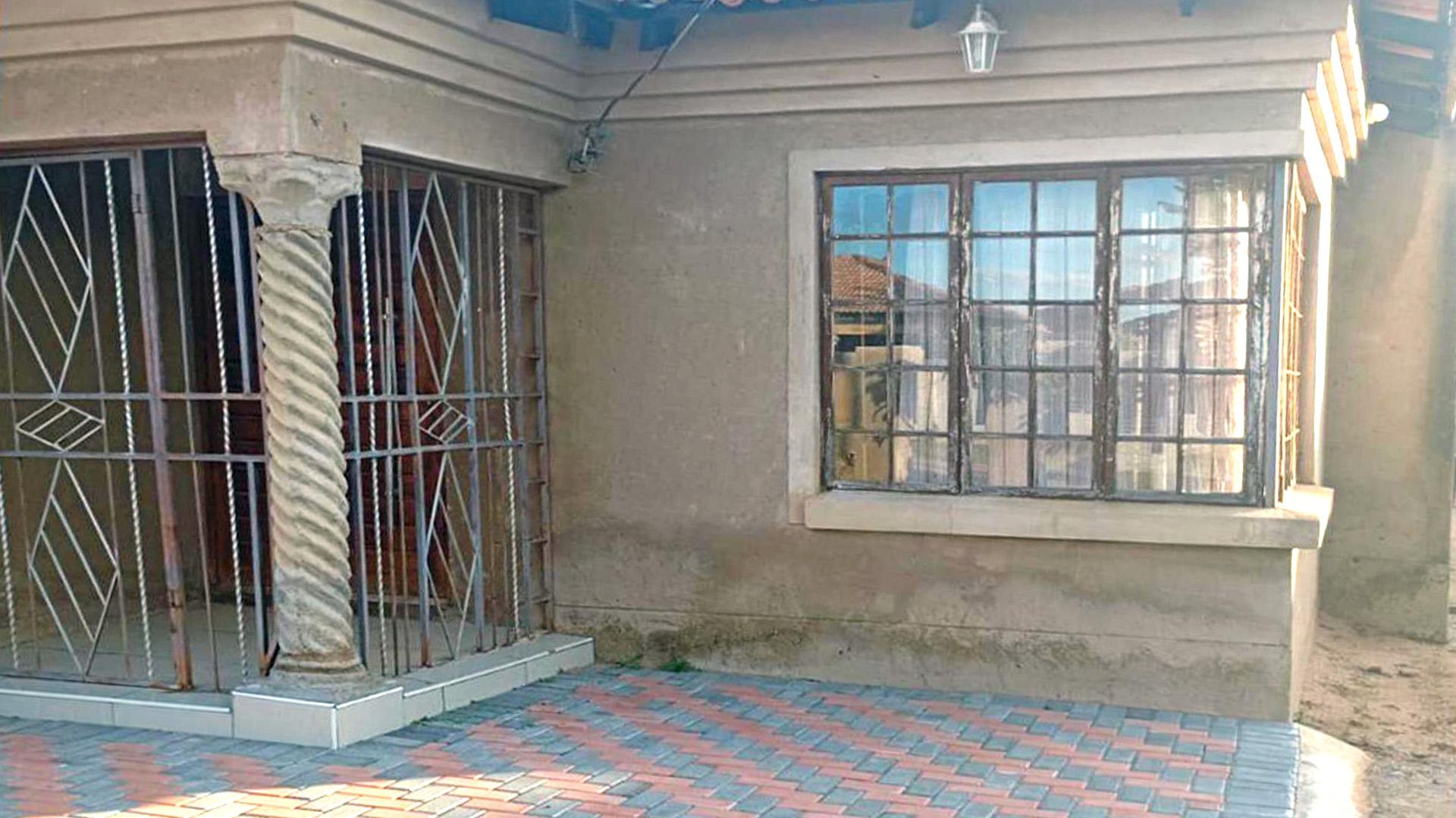 Front View of property in Siyabuswa-C