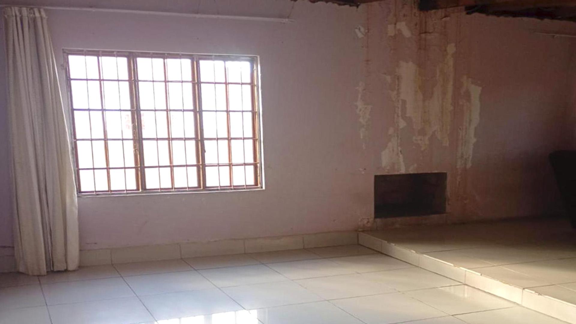 Dining Room of property in Siyabuswa-C