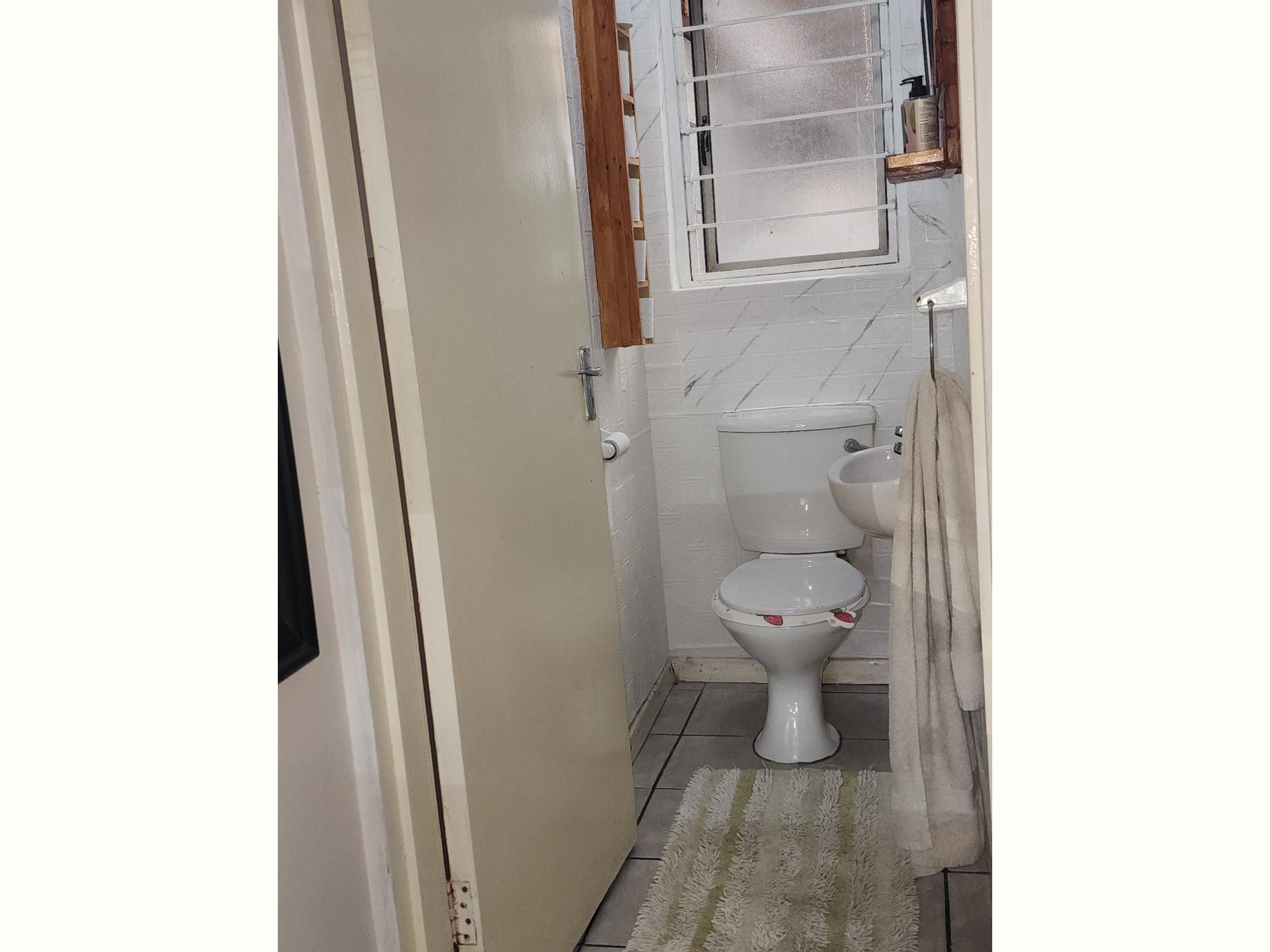  of property in Parow Central