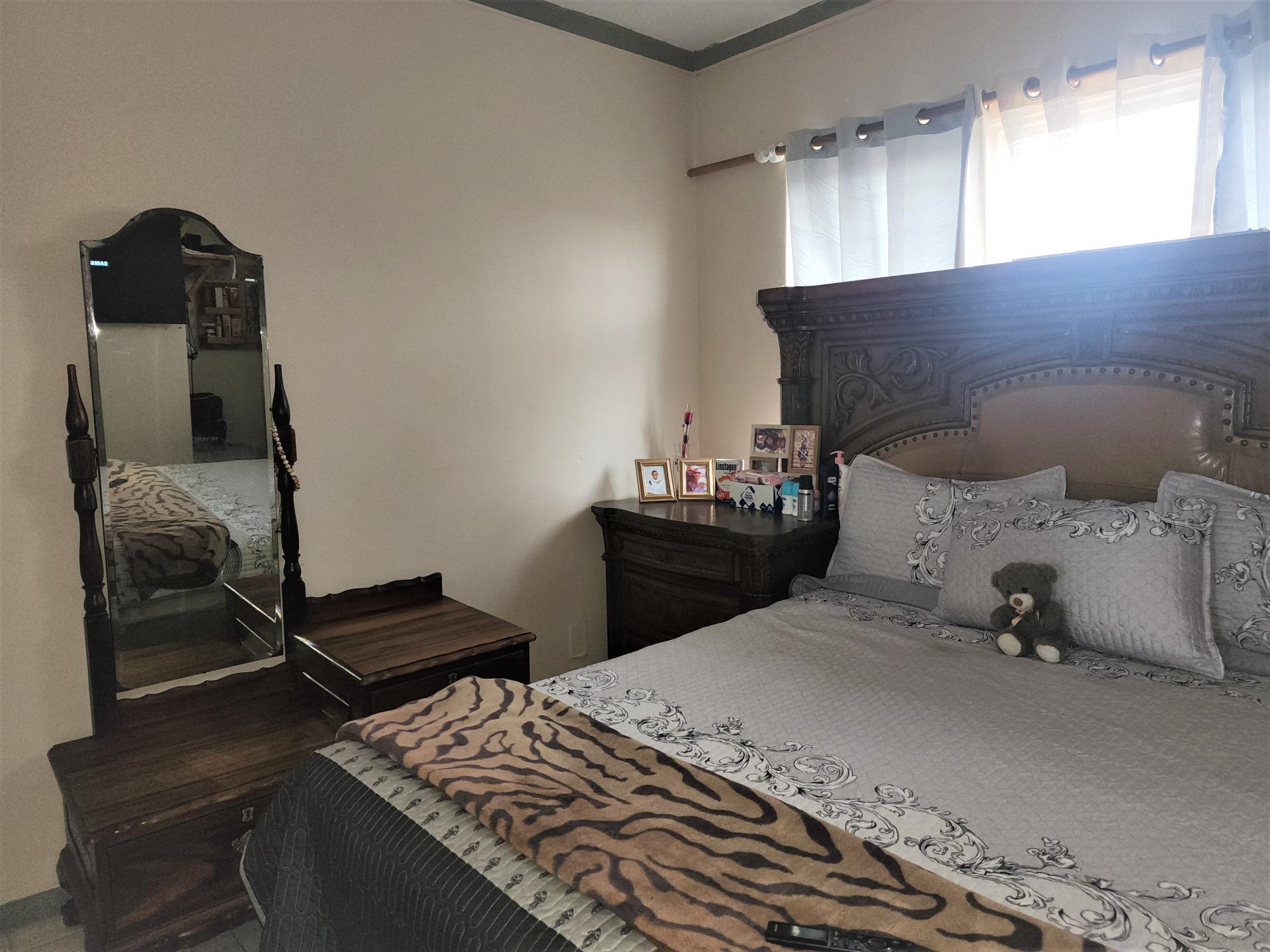  of property in Parow Central