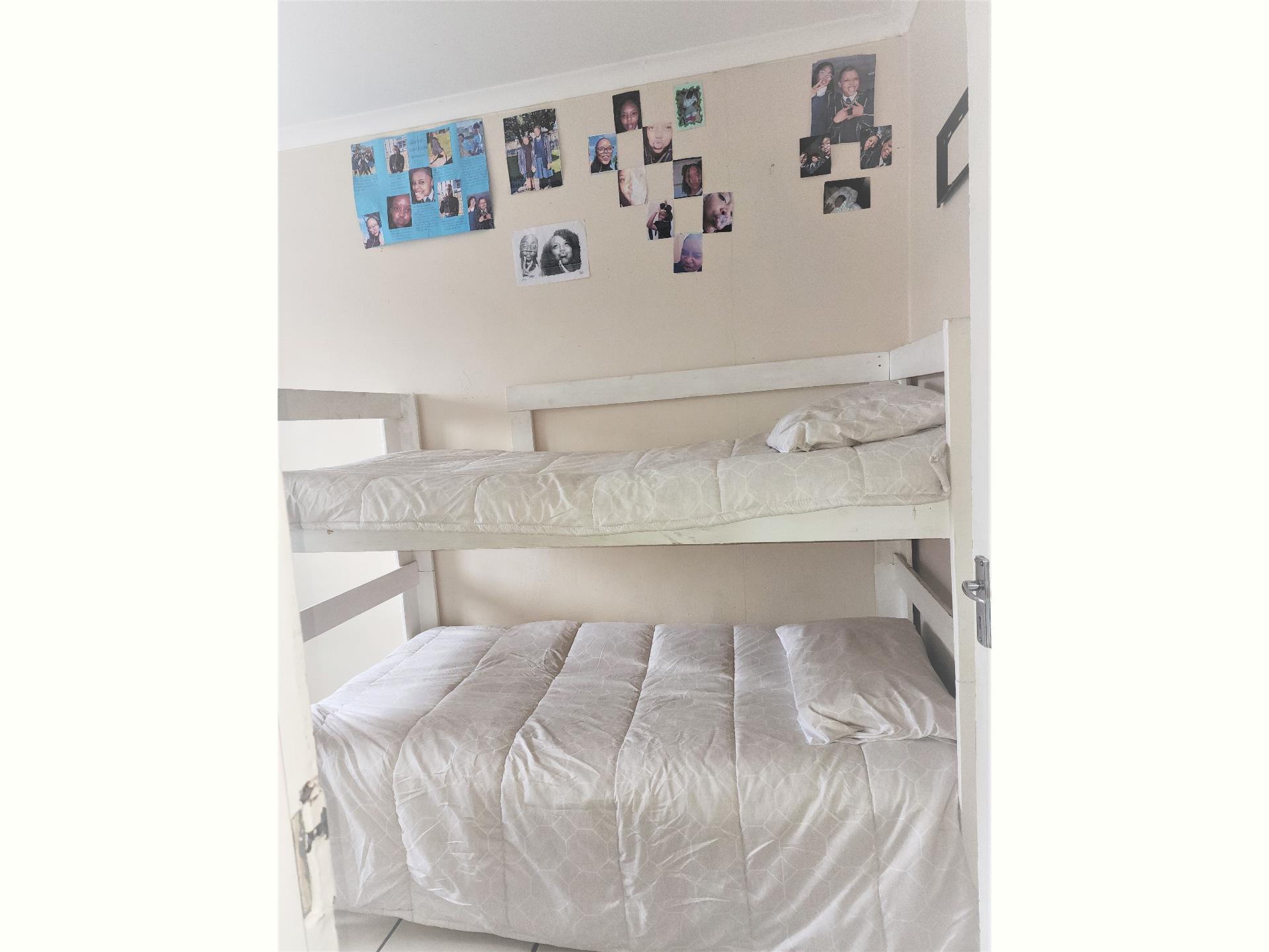  of property in Parow Central