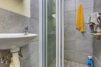  of property in Norton's Home Estates