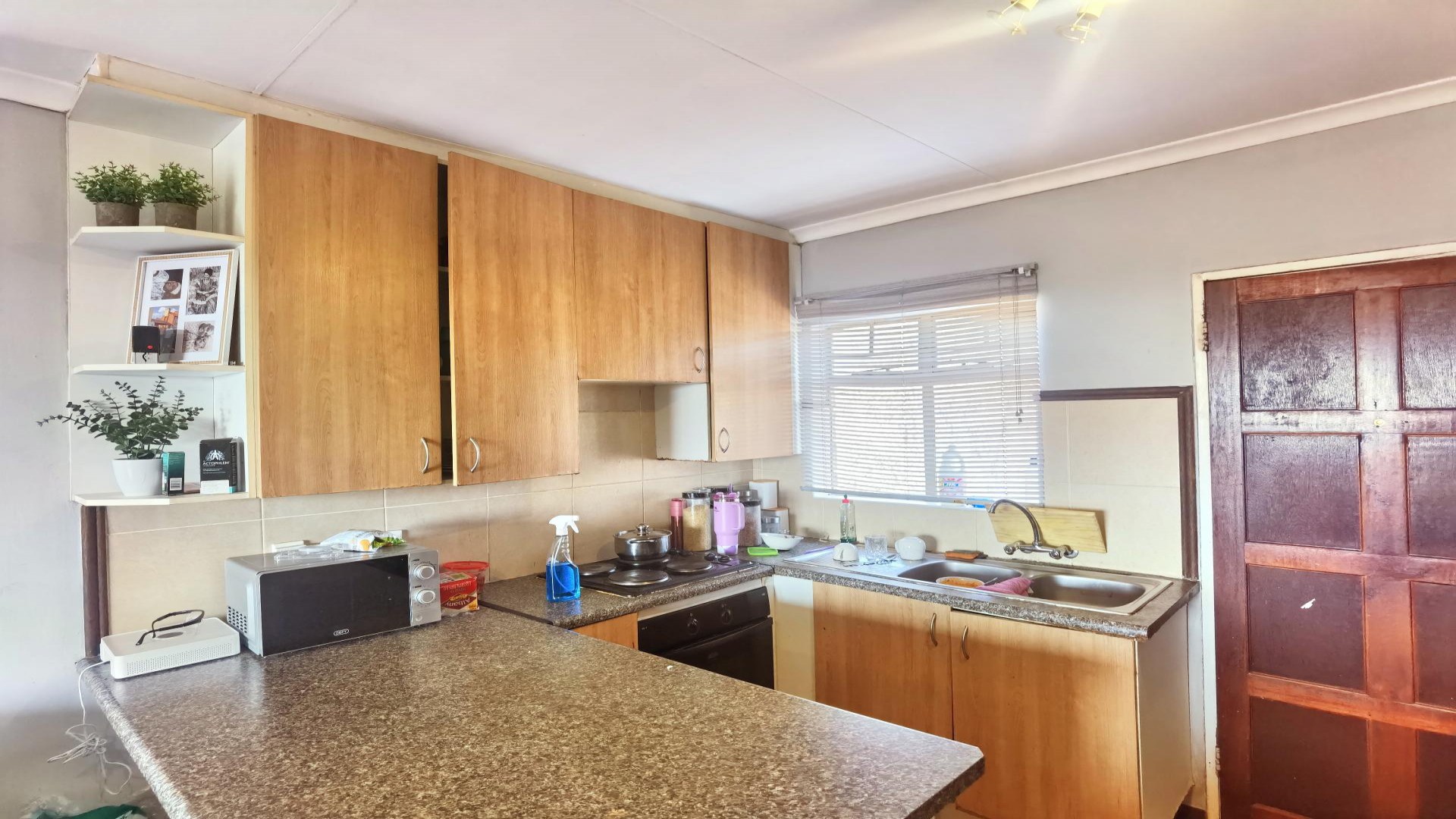 Kitchen of property in Karenpark