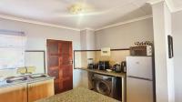 Kitchen of property in Karenpark