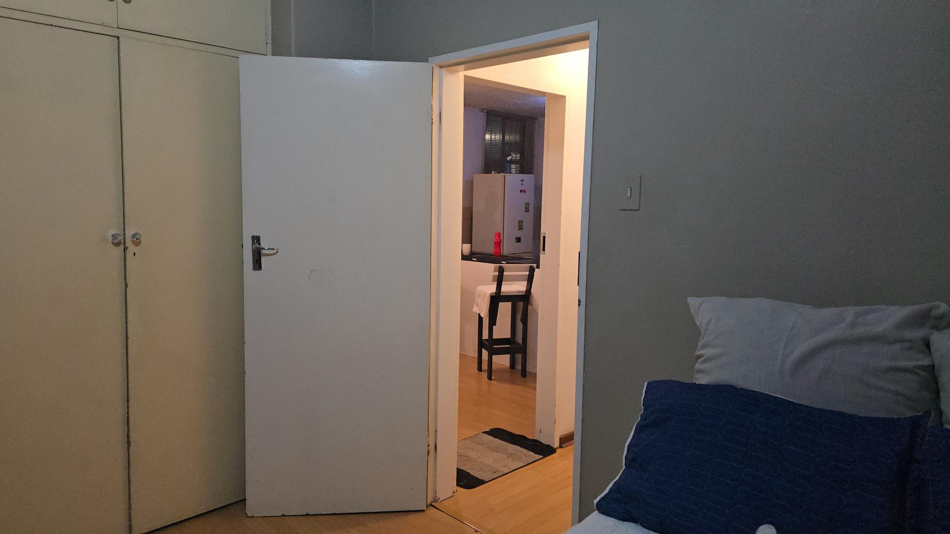 Bed Room 1 of property in Silverton