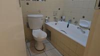 Bathroom 1 of property in Silverton
