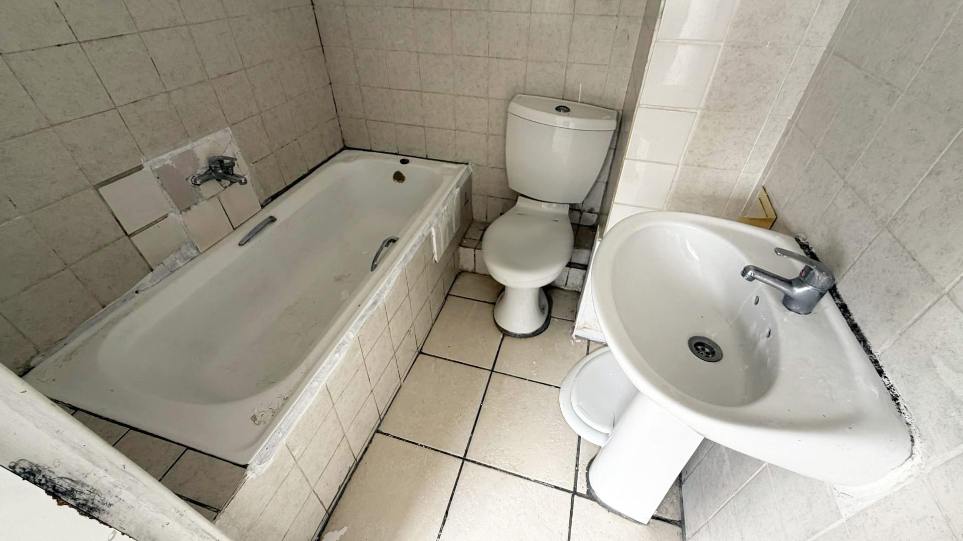 Main Bathroom of property in Stanger