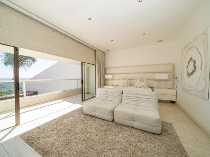 4 Bedroom Simplex for Sale For Sale in St Andrews - MR713098