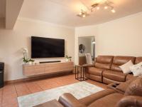  of property in Glenvista