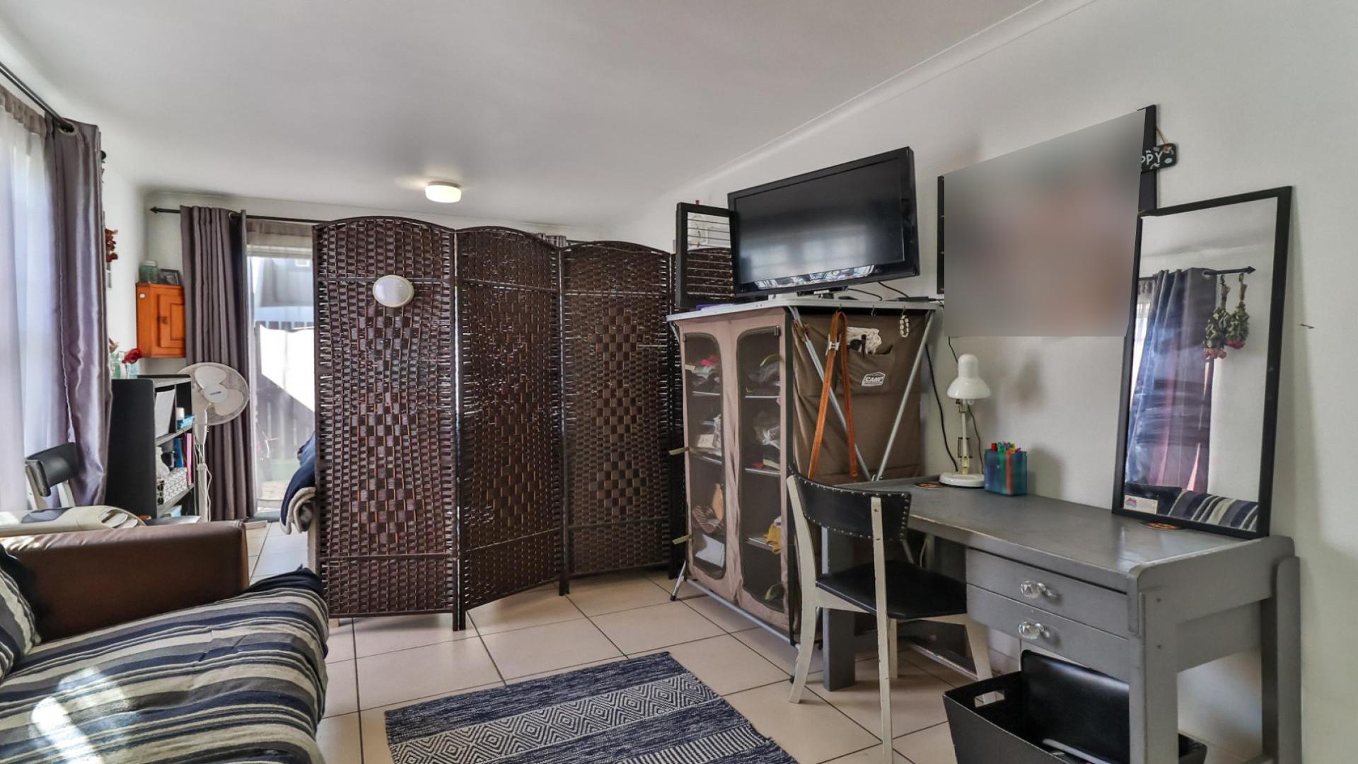 Lounges of property in Wellington