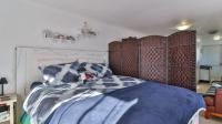 Bed Room 1 of property in Wellington