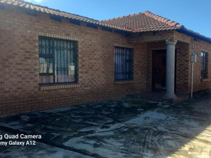 3 Bedroom House to Rent in Meadowlands - Property to rent - MR713124