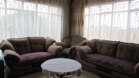 Lounges - 16 square meters of property in Eldorado Park AH