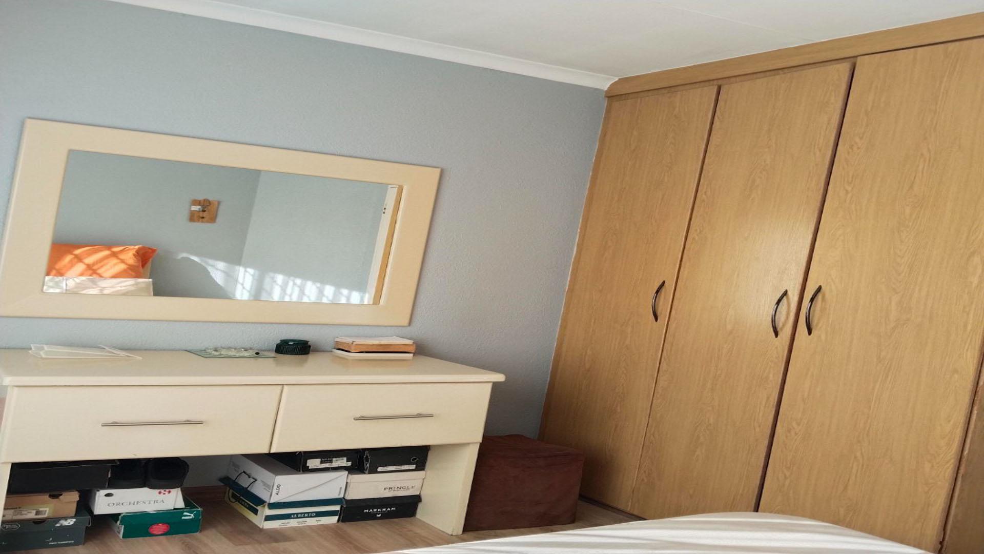 Bed Room 1 of property in Kibler Park