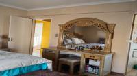 Main Bedroom of property in Kibler Park