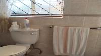 Bathroom 1 of property in Kibler Park