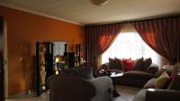 Lounges - 24 square meters of property in Kibler Park