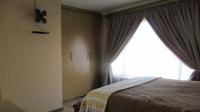 Main Bedroom - 14 square meters of property in Kibler Park