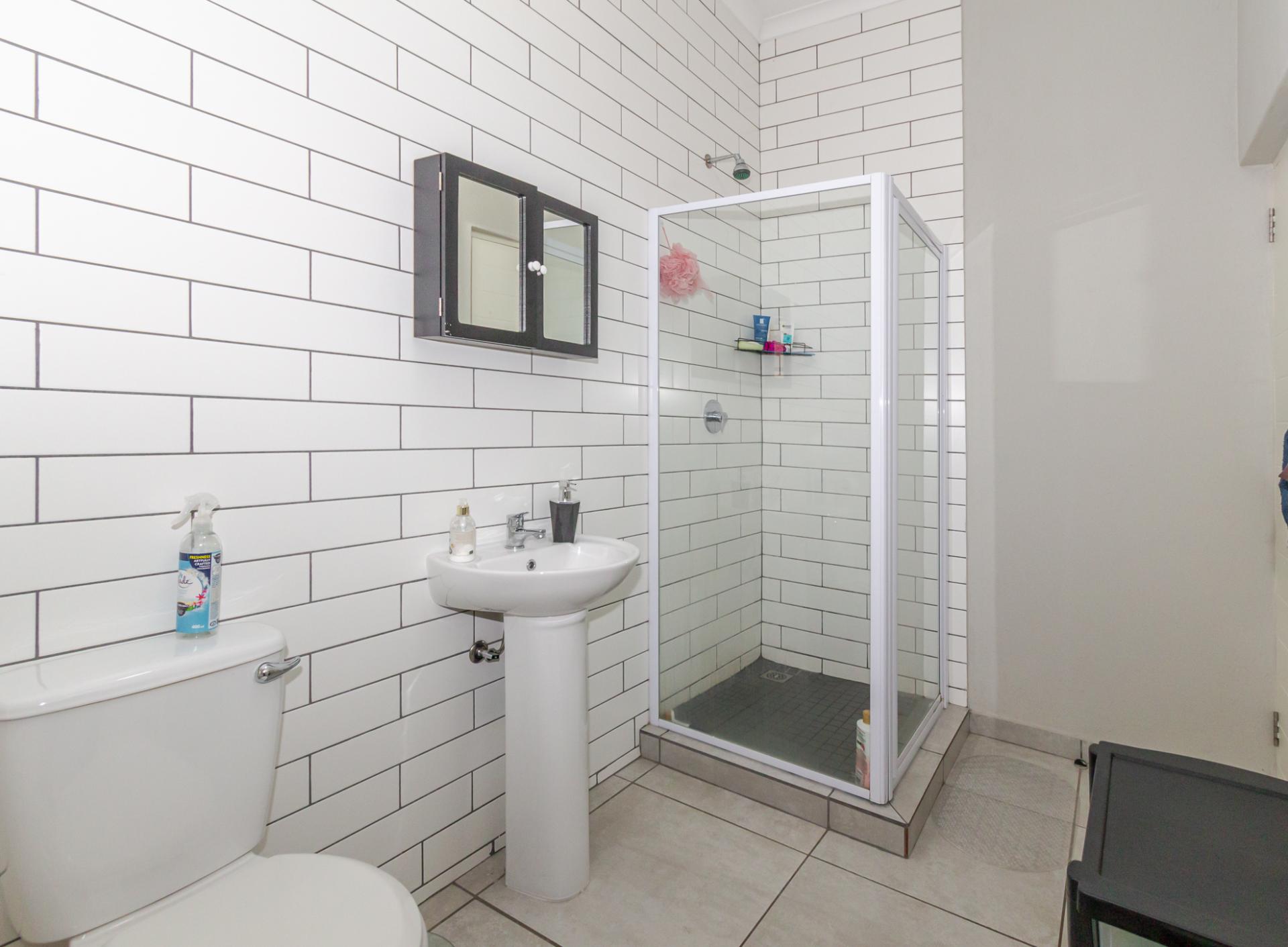  of property in Glen Marais