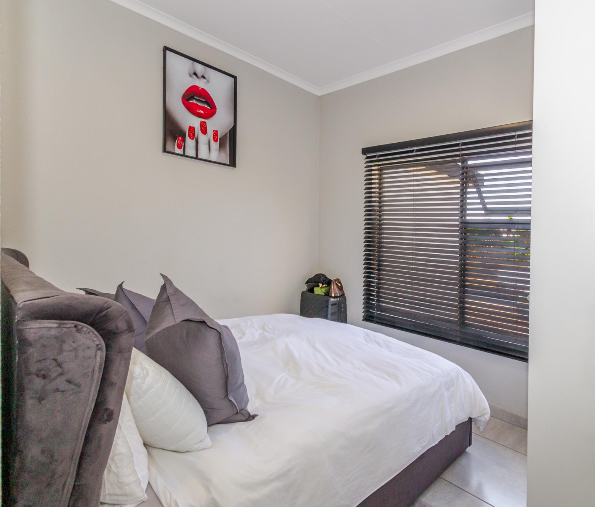  of property in Glen Marais