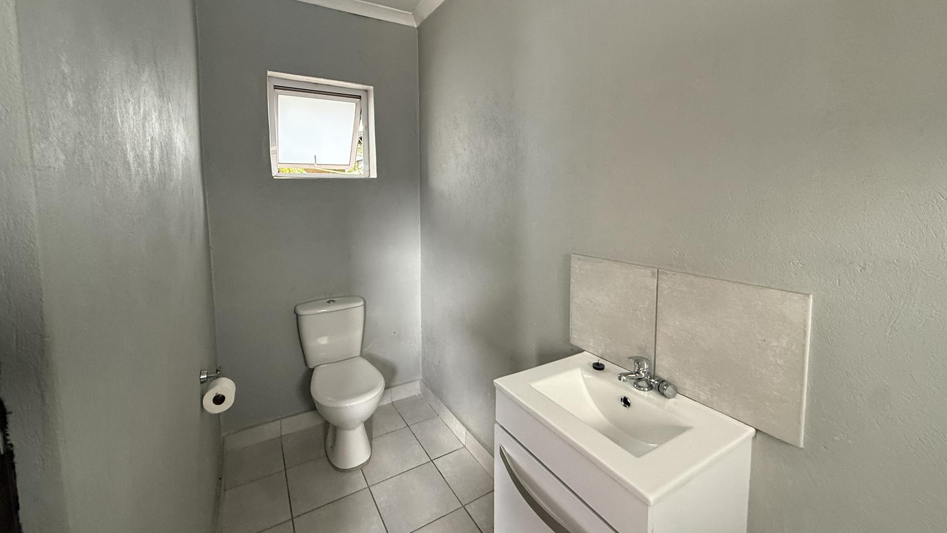 Flatlet of property in Riverside View
