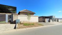 Front View of property in Riverside View