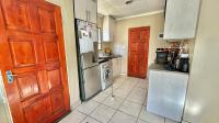 Kitchen of property in Riverside View