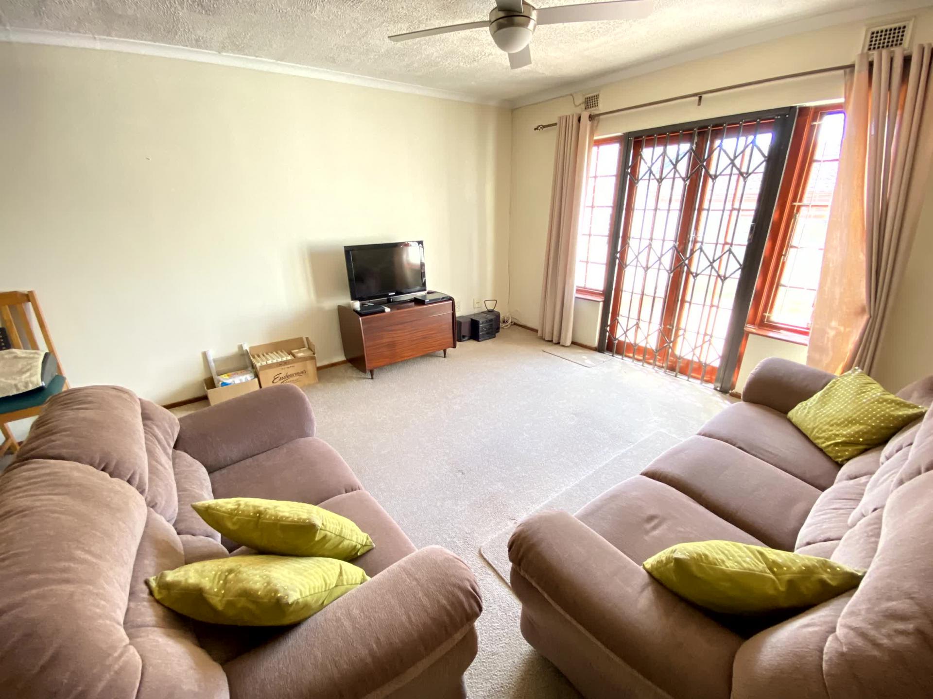  of property in Montclair (Dbn)