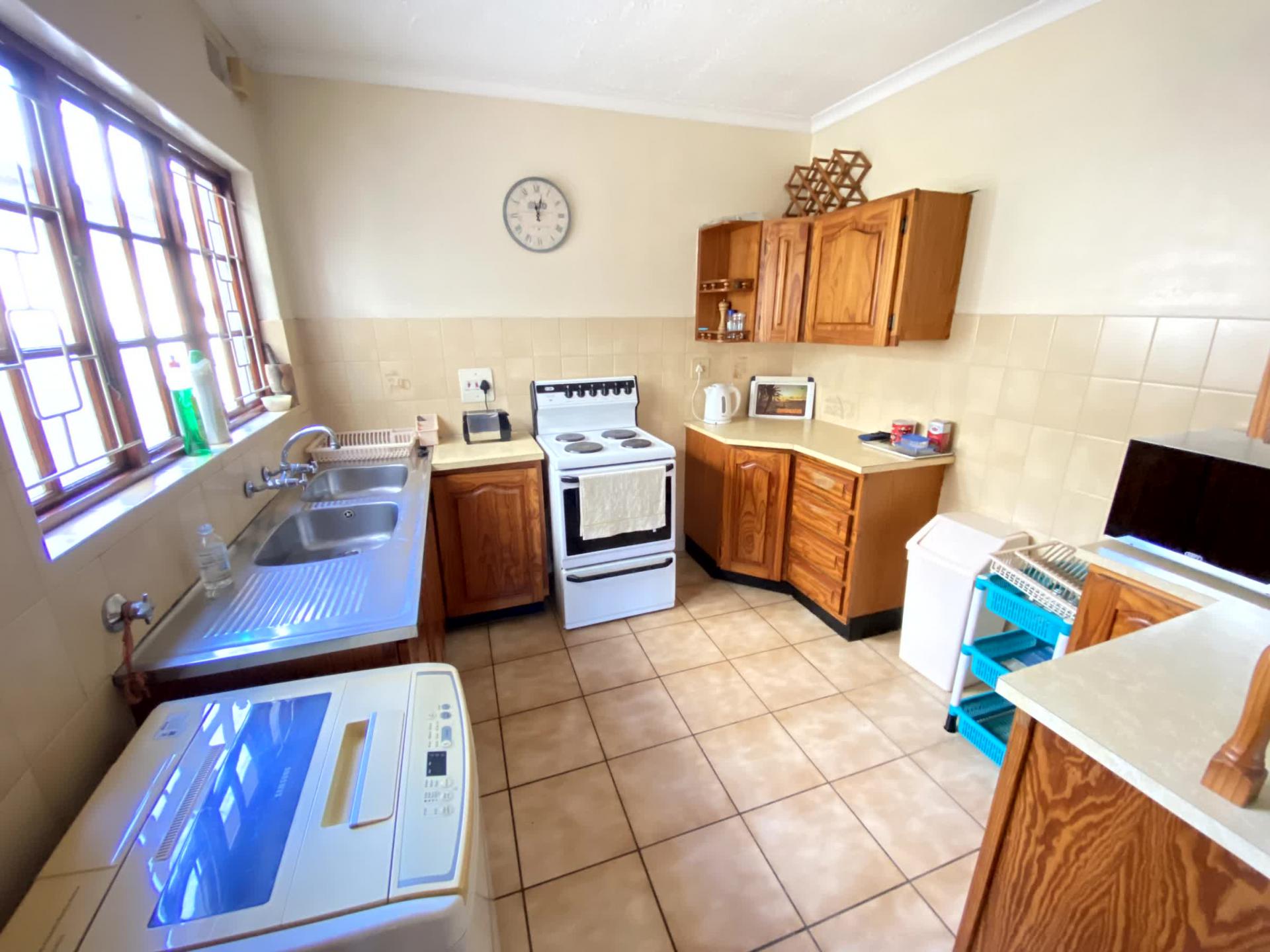  of property in Montclair (Dbn)