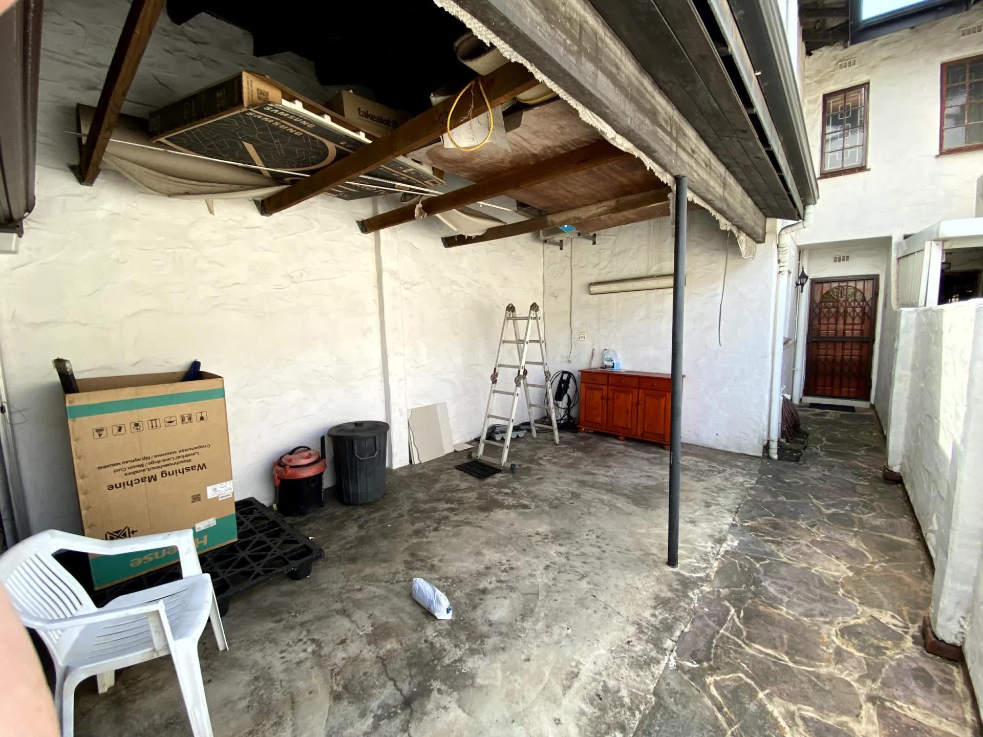  of property in Montclair (Dbn)