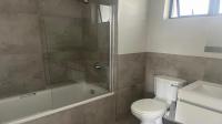 Bathroom 1 of property in Parkhaven