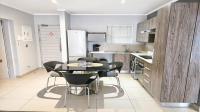 Kitchen of property in Hurlingham