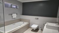 Bathroom 1 of property in Hurlingham