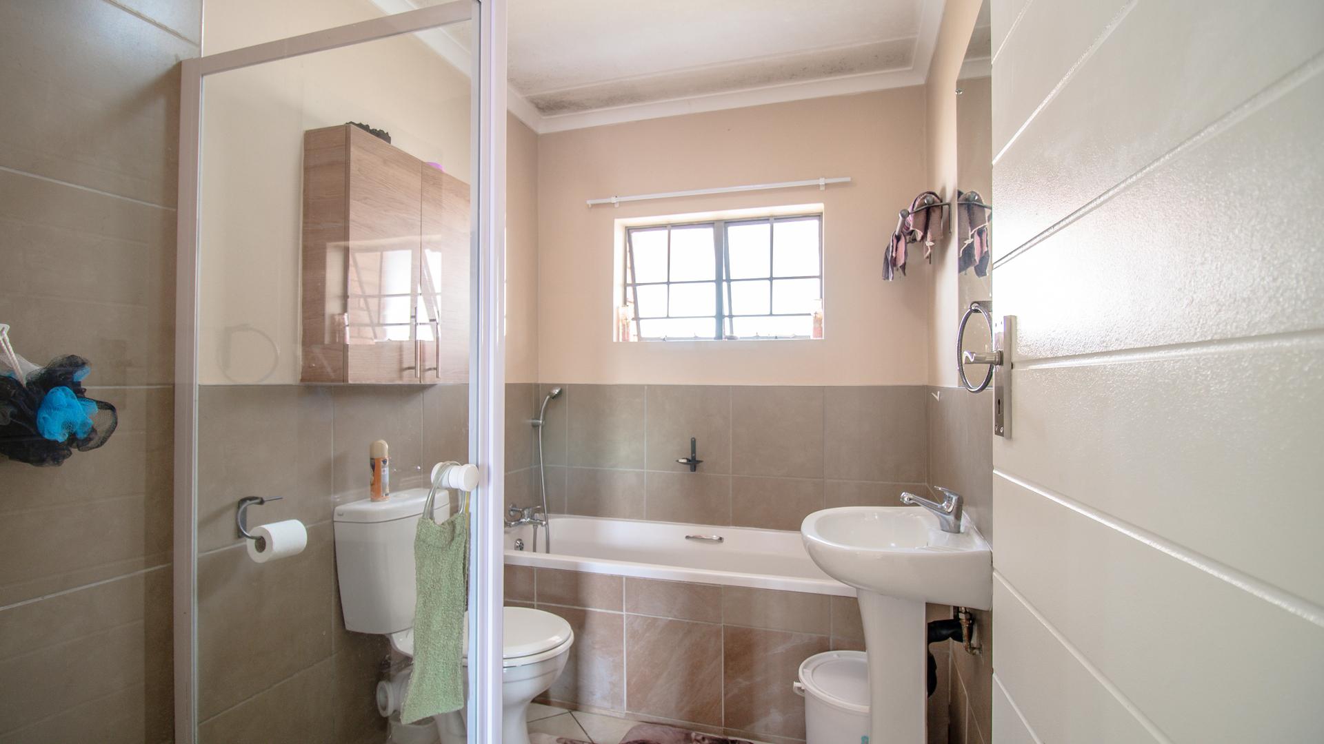  of property in Sagewood