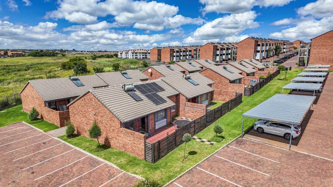 3 Bedroom Simplex for Sale For Sale in Sagewood - MR713243