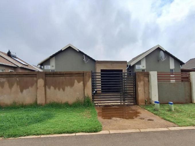 2 Bedroom House for Sale For Sale in Windmill Park - MR713246