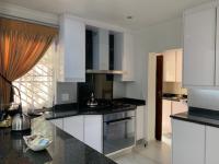  of property in Glenvista