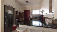 Kitchen - 11 square meters of property in Sagewood
