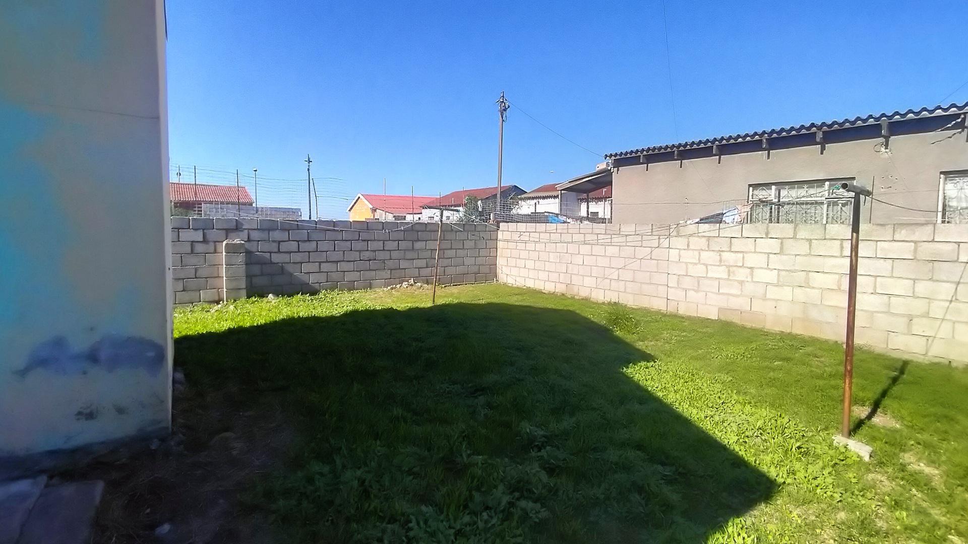 Backyard of property in Bethelsdorp